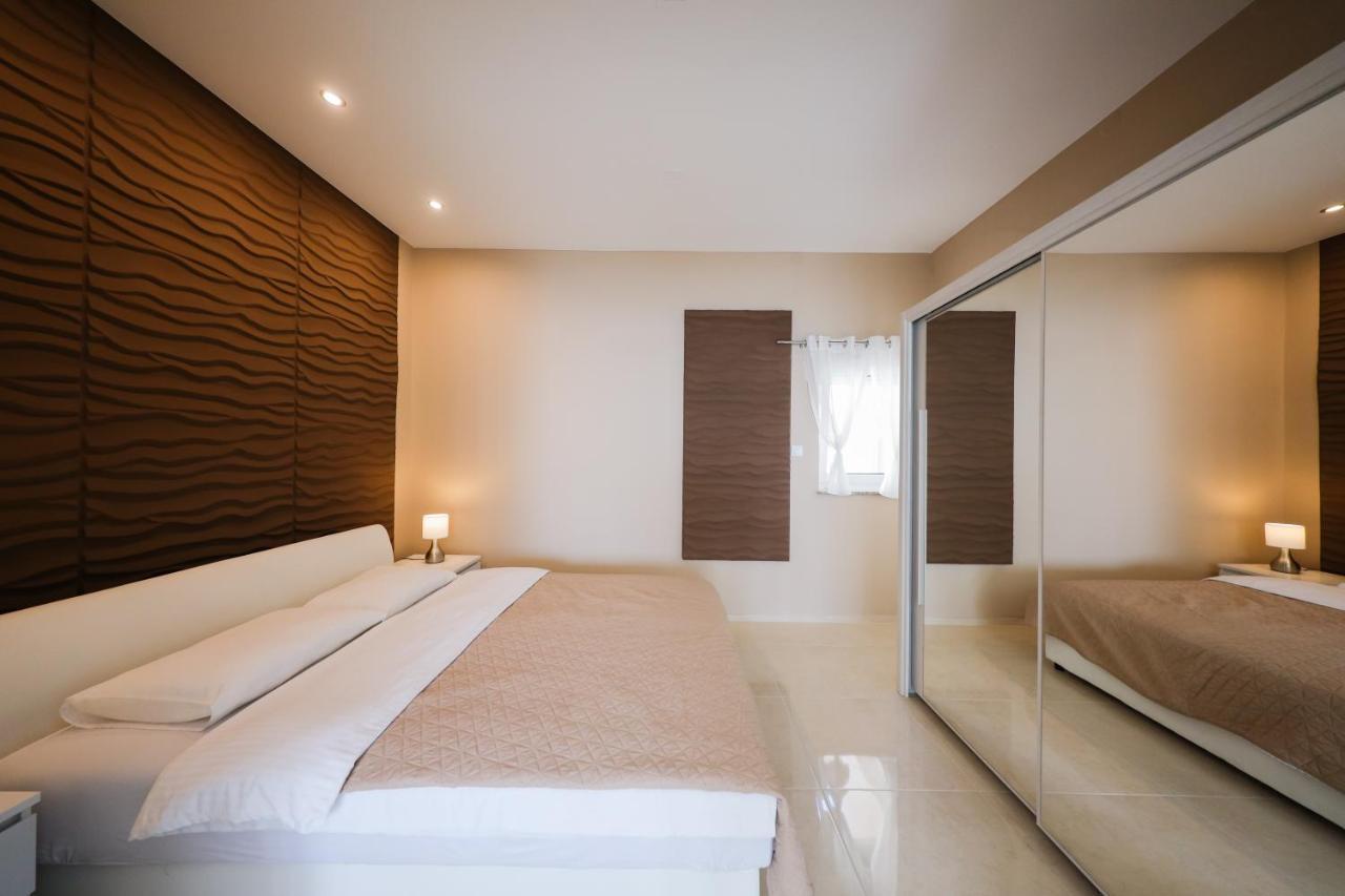 Apartments Zelic Zadar Buitenkant foto